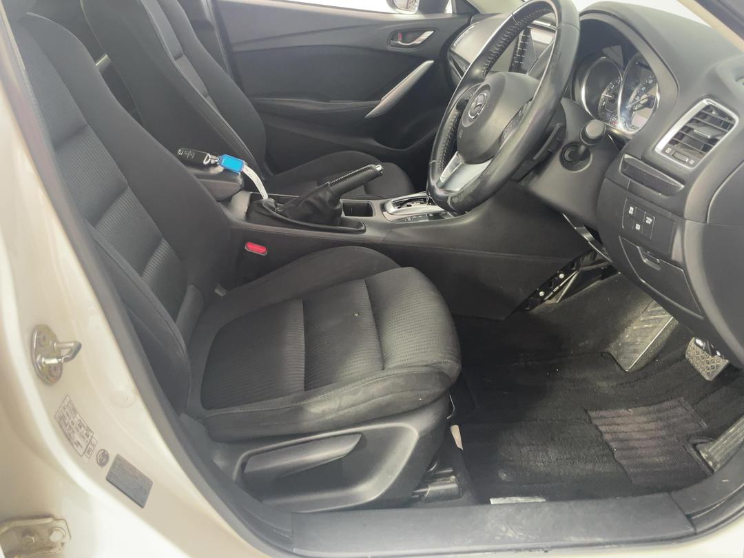 Photo '16' of Mazda Atenza