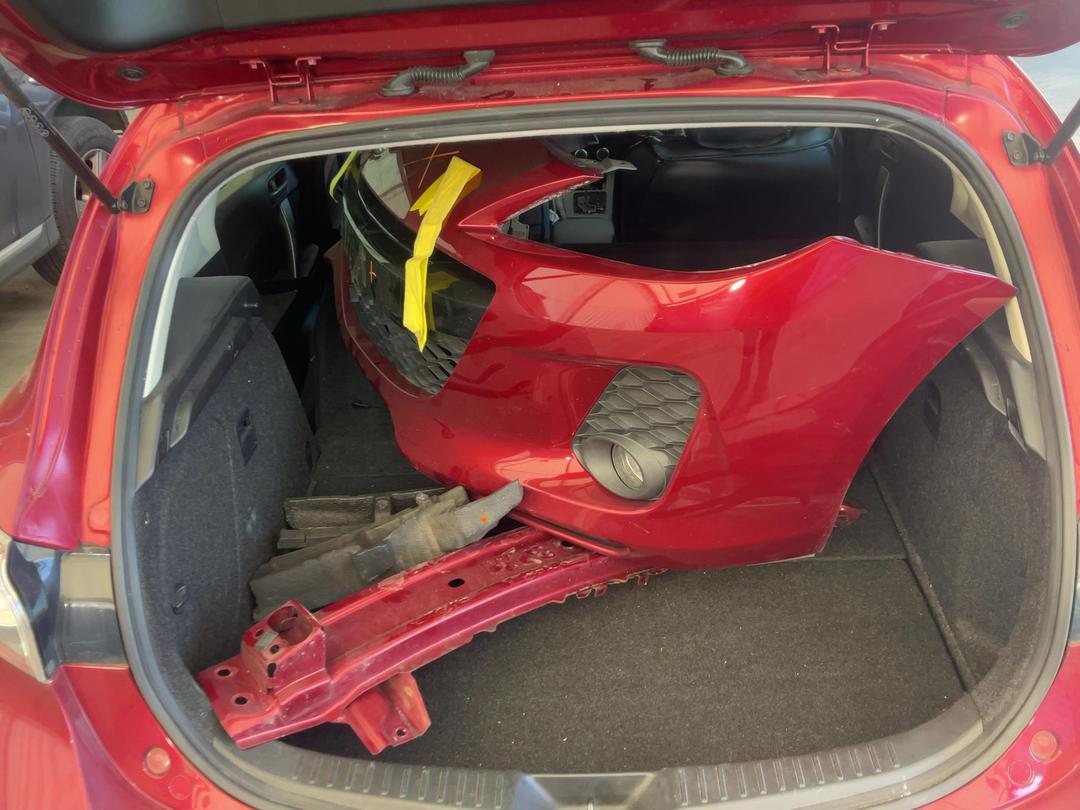 Photo '15' of Mazda Axela