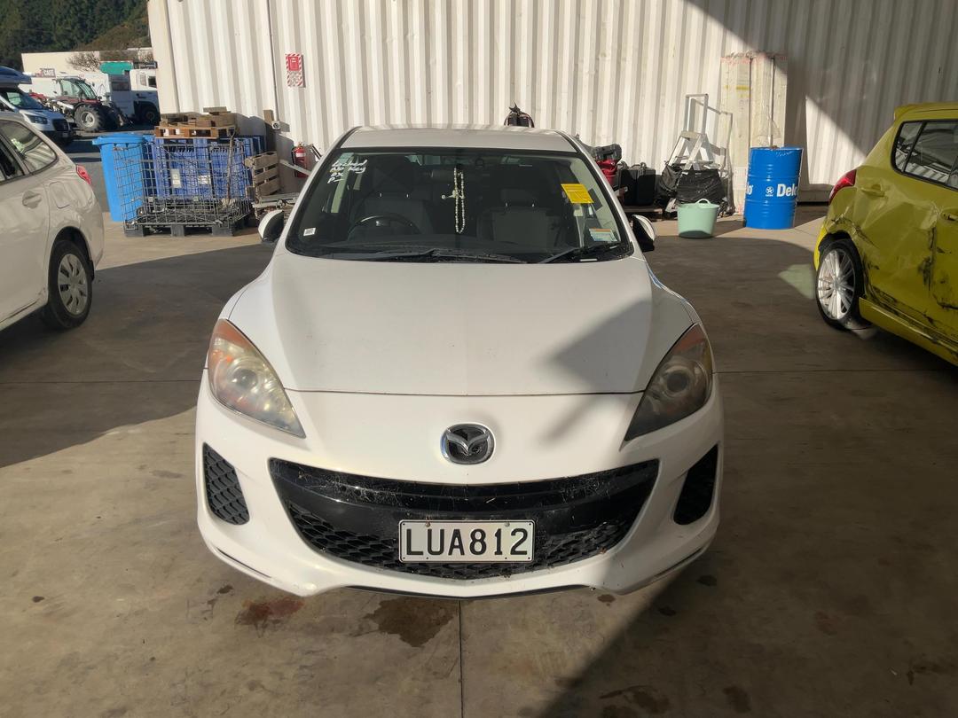 Photo '2' of Mazda Axela