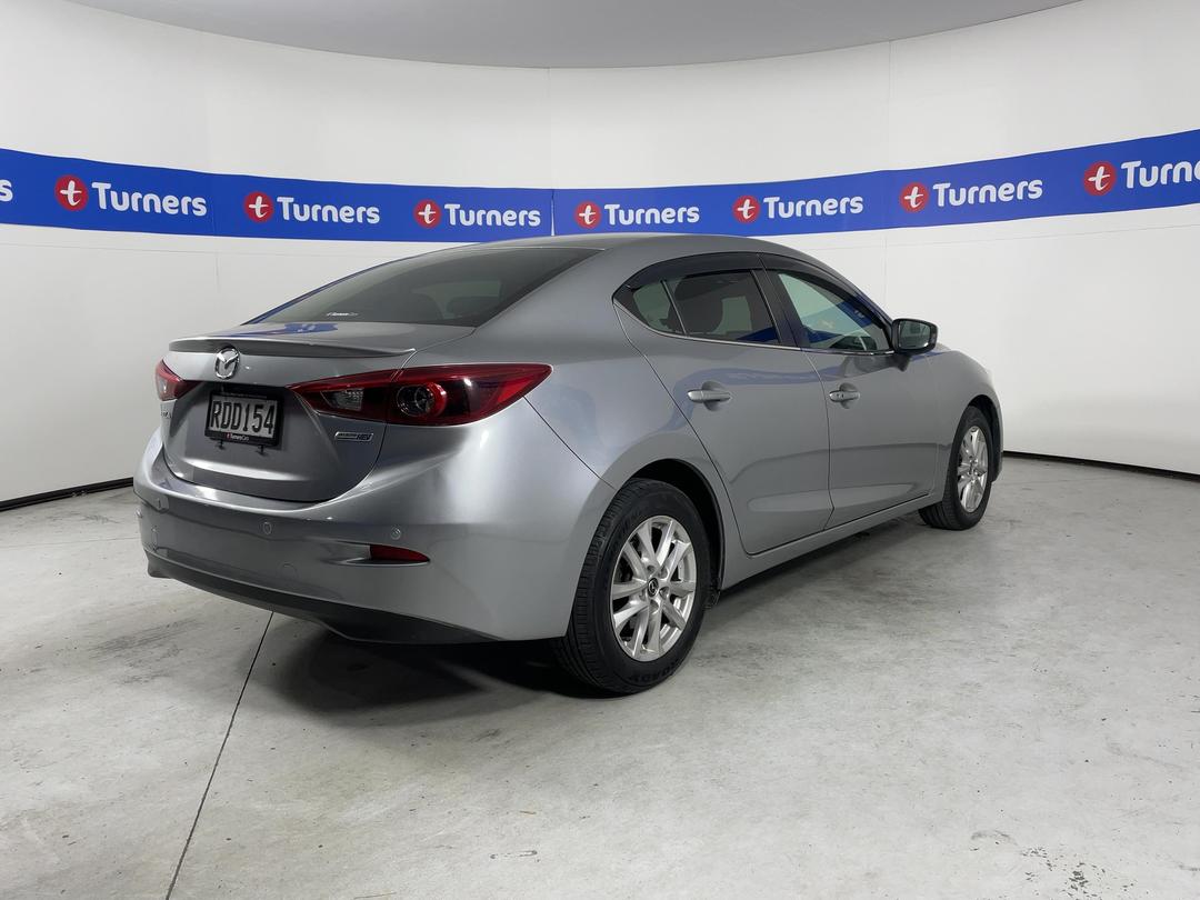 Photo '7' of Mazda Axela