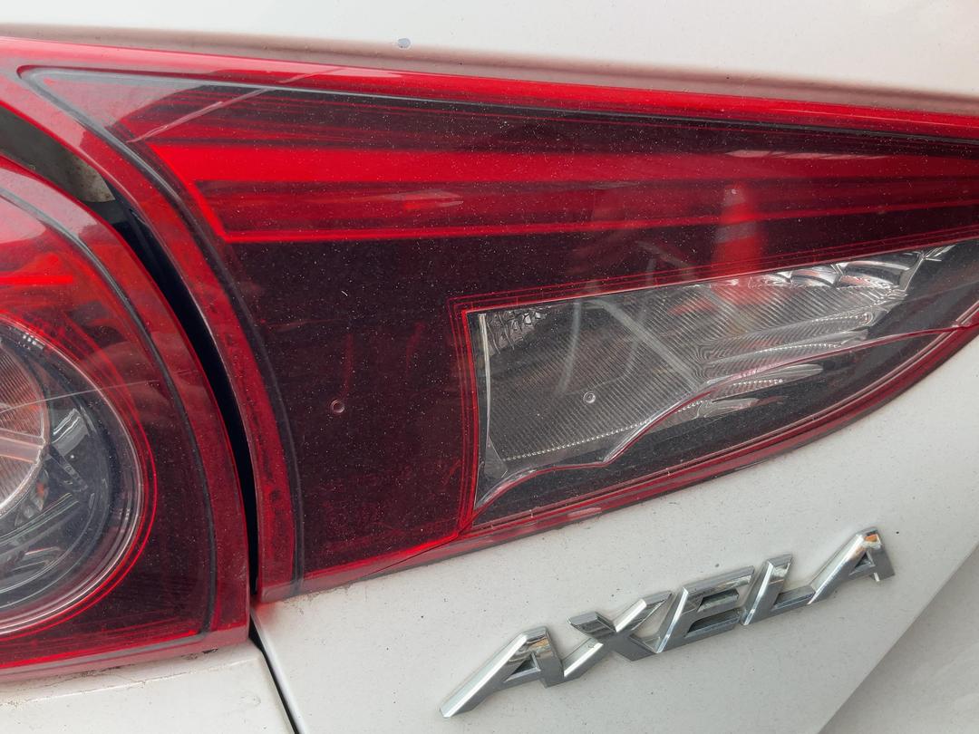 Photo '14' of Mazda Axela Photo '14' of Mazda Axela
