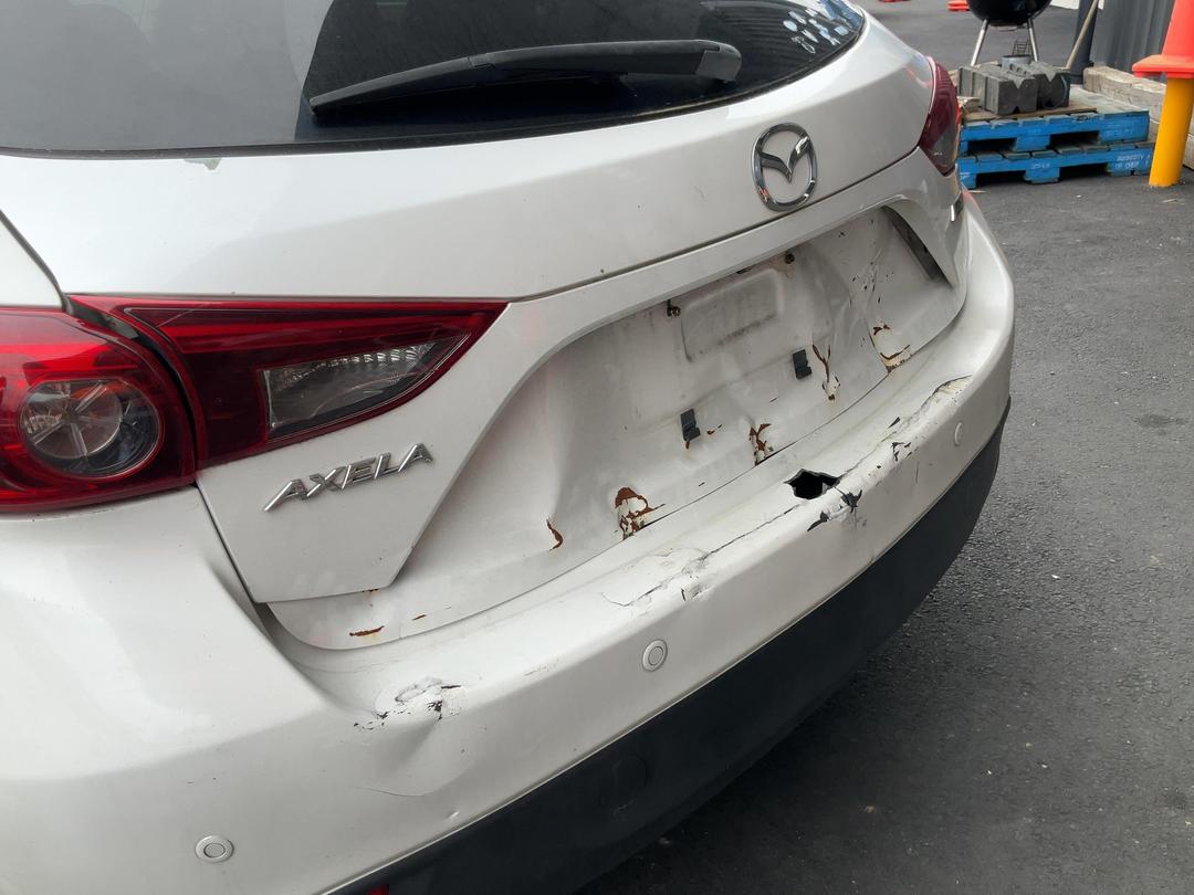 Photo '15' of Mazda Axela Photo '15' of Mazda Axela