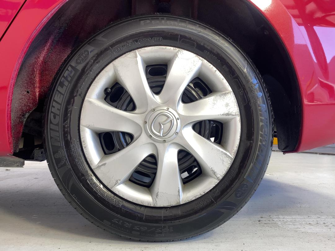 Photo '11' of Mazda Axela