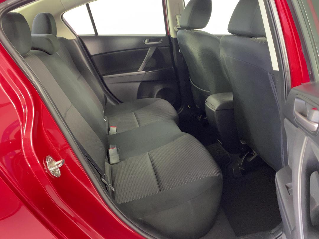 Photo '20' of Mazda Axela