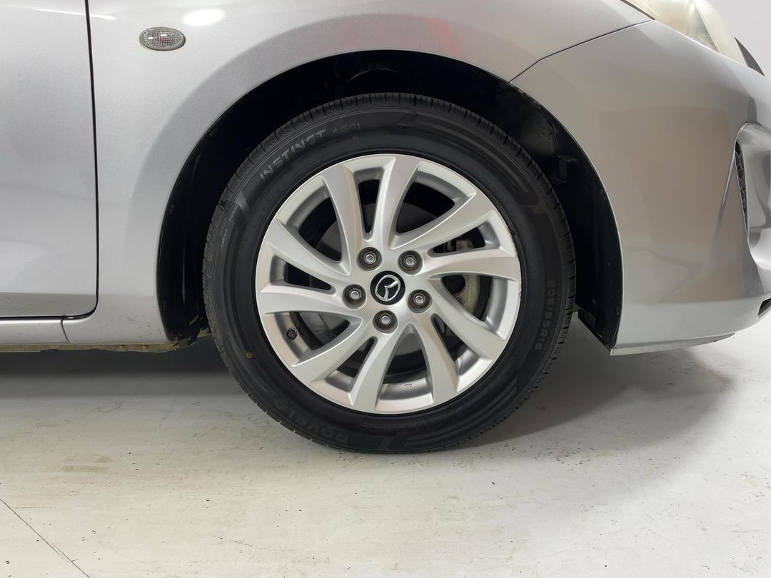 Photo '9' of Mazda Axela