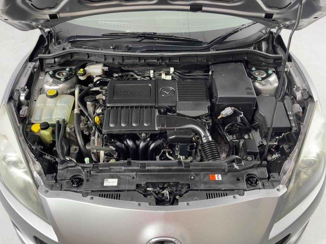 Photo '13' of Mazda Axela