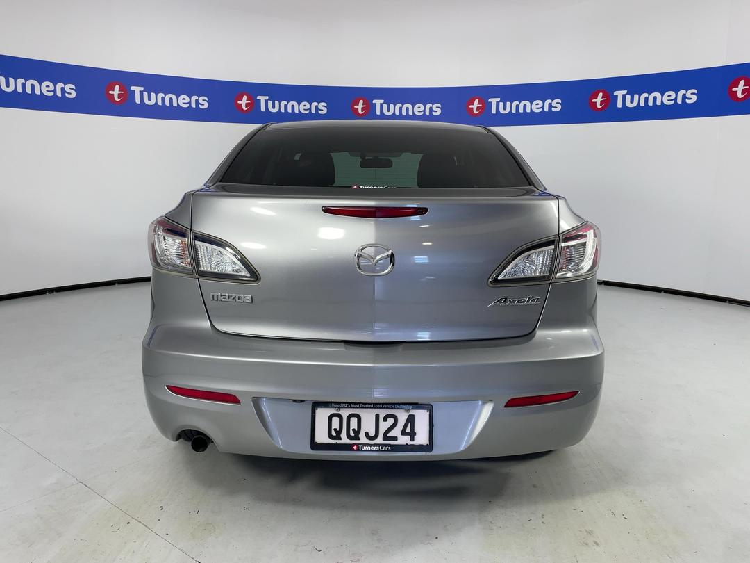 Photo '6' of Mazda Axela