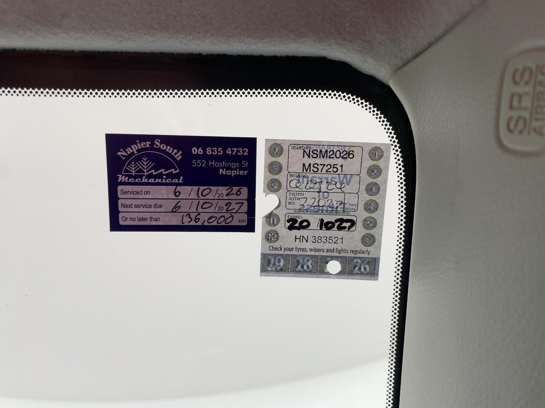 Photo '25' of Mazda Axela