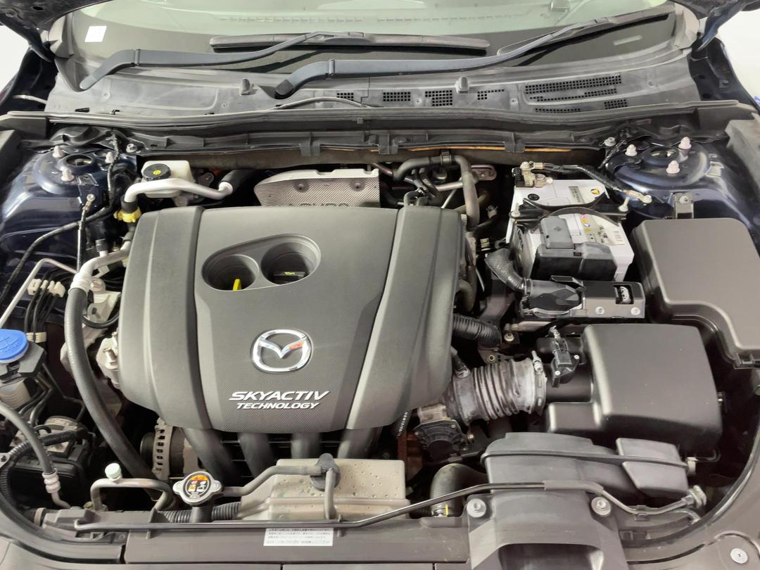 Photo '13' of Mazda Axela