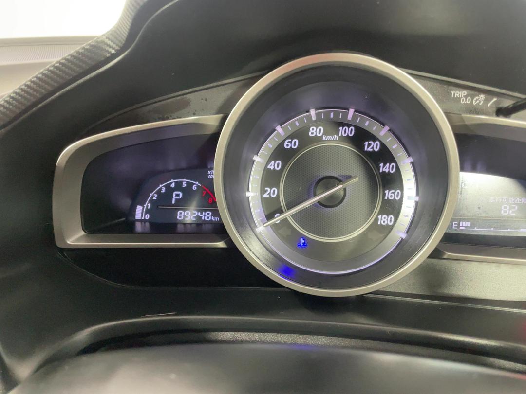 Photo '21' of Mazda Axela
