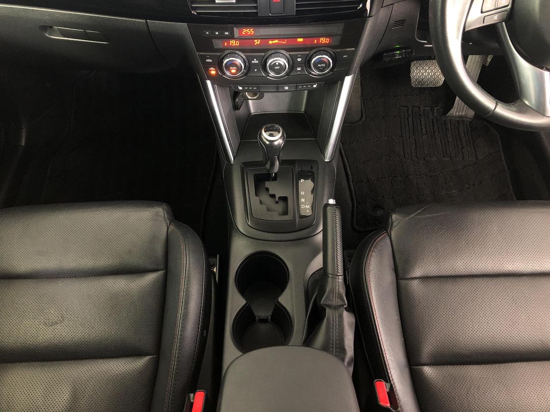 Photo '18' of Mazda CX-5