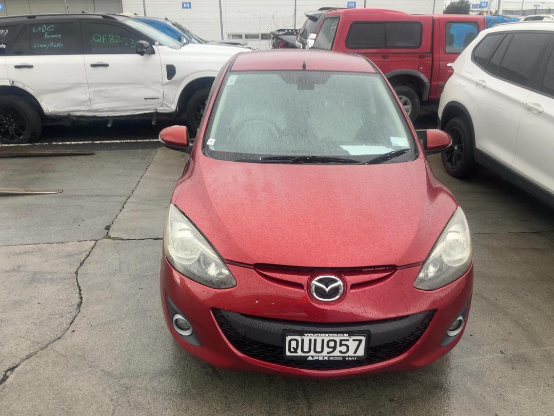 Photo '8' of Mazda Demio