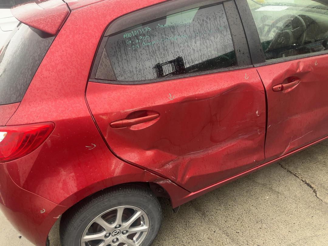 Photo '14' of Mazda Demio