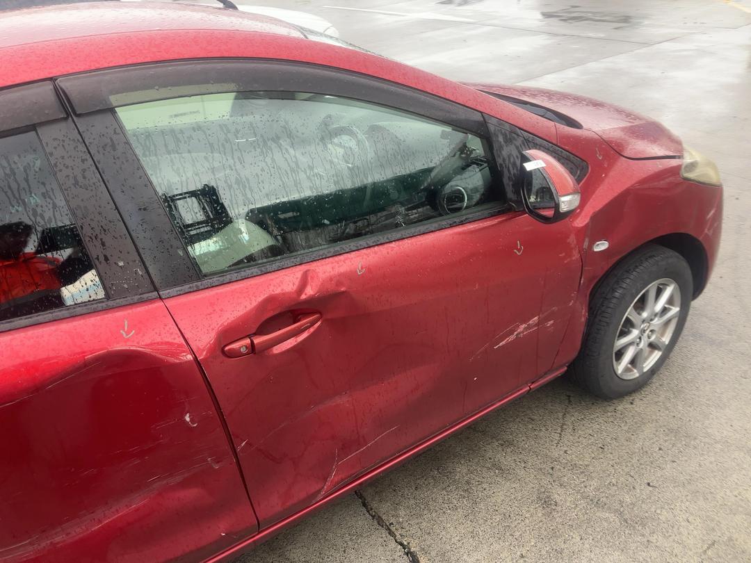 Photo '15' of Mazda Demio