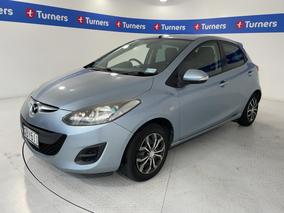 Photo '4' of Mazda Demio