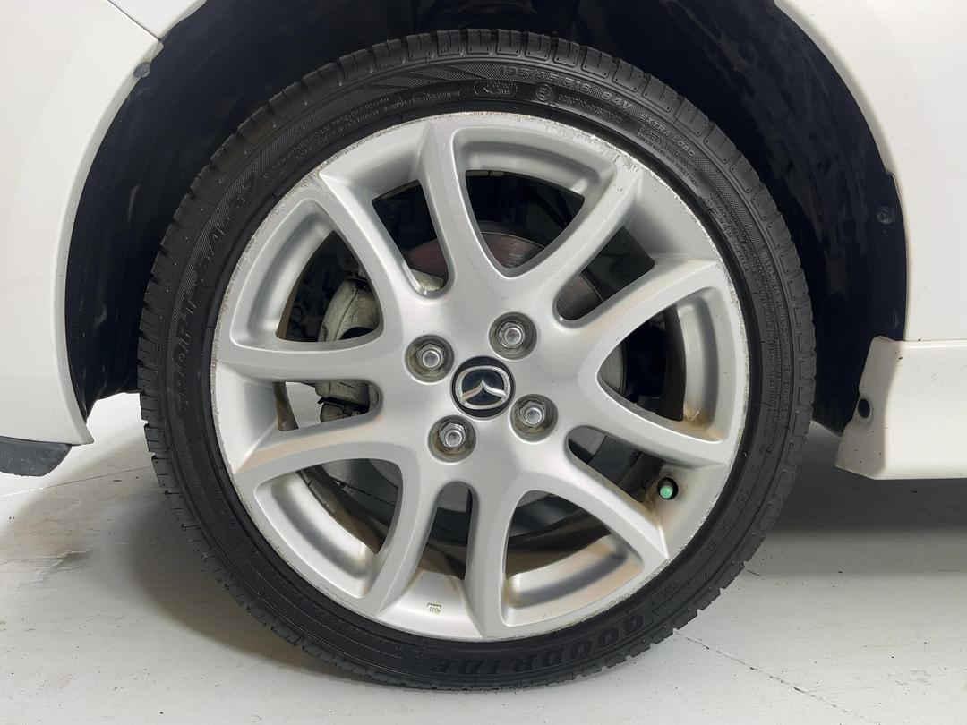 Photo '10' of Mazda Mazda2