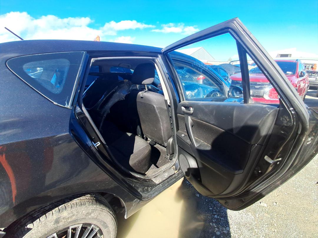 Photo '12' of Mazda Mazda3 GLX