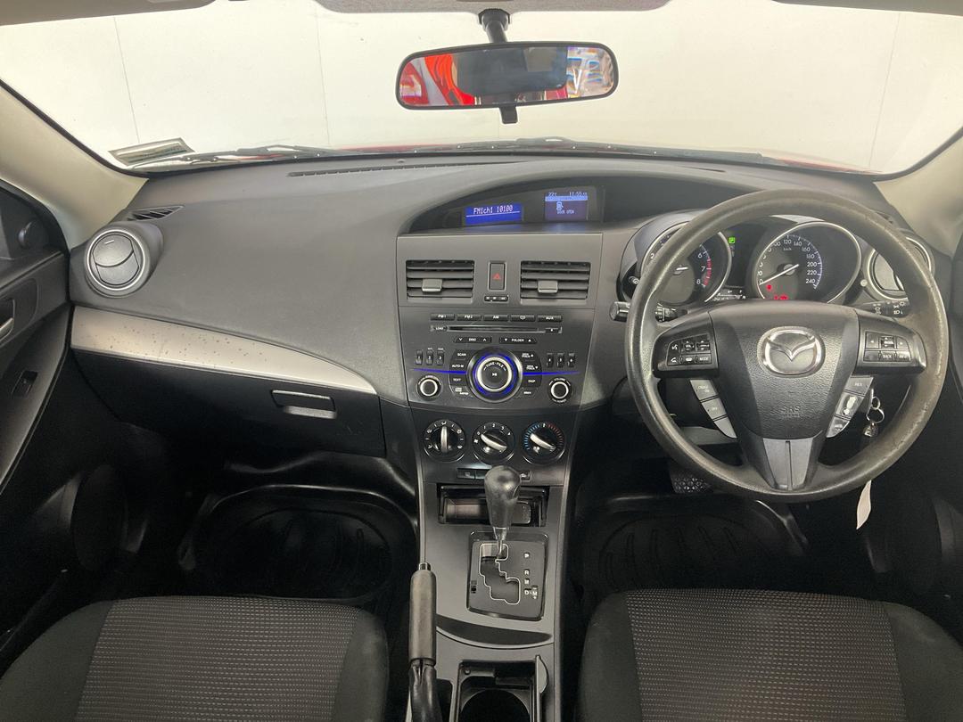 Photo '17' of Mazda Mazda3