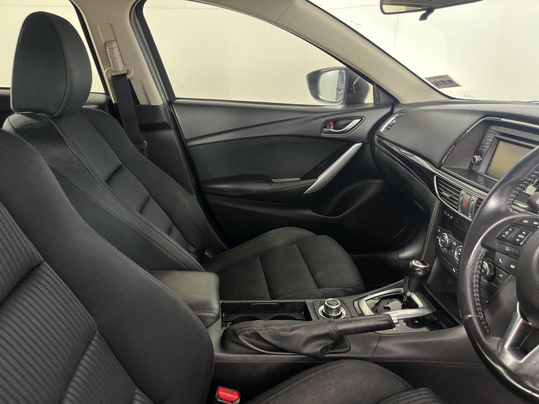 Photo '16' of Mazda Mazda6