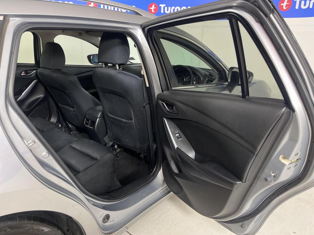 Photo '19' of Mazda Mazda6