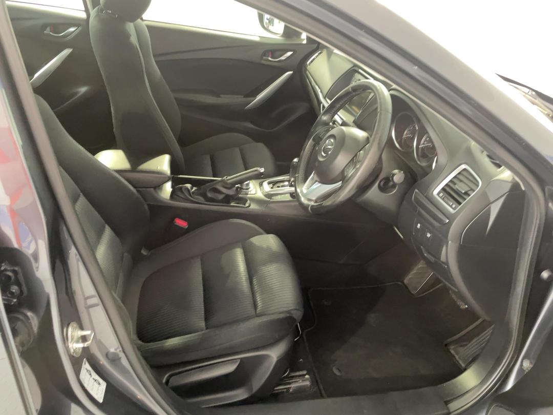 Photo '16' of Mazda Mazda6