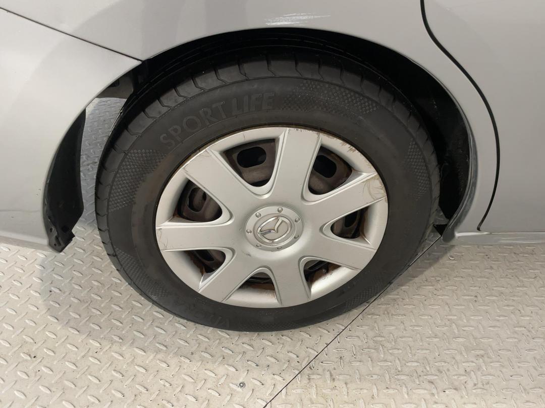 Photo '12' of Mazda Premacy