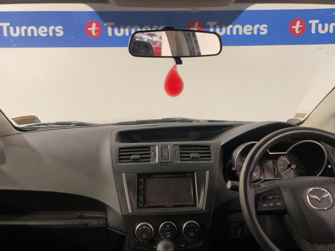 Photo '17' of Mazda Premacy