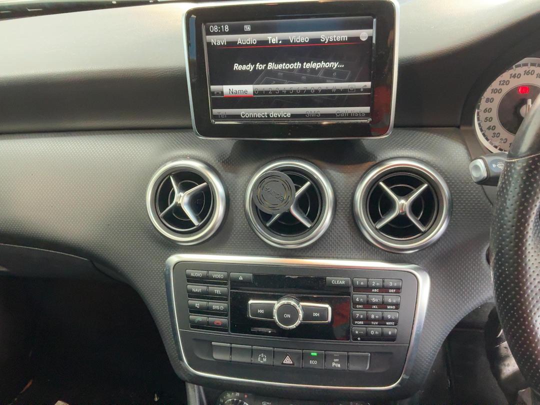 Photo '22' of Mercedes-Benz A-Class A180 Photo '22' of Mercedes-Benz A-Class A180