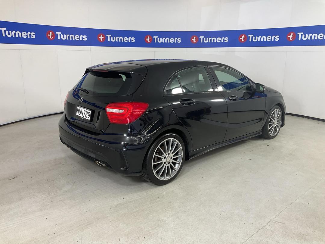 Photo '7' of Mercedes-Benz A180