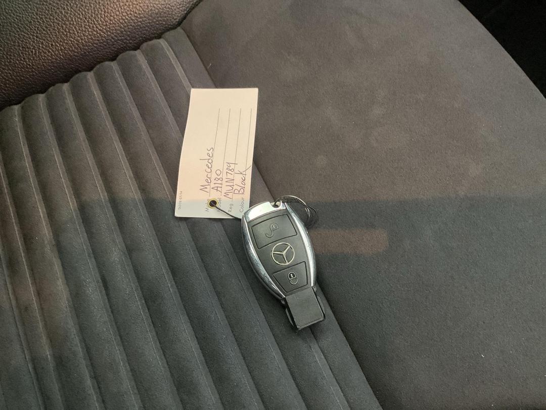 Photo '22' of Mercedes-Benz A180