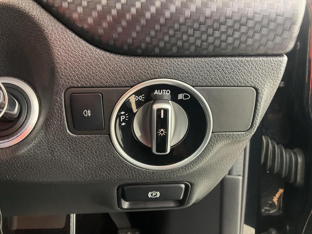 Photo '25' of Mercedes-Benz A180