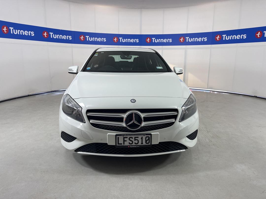 Photo '2' of Mercedes-Benz A180