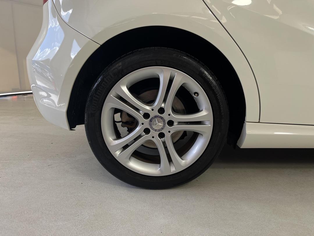 Photo '12' of Mercedes-Benz A180