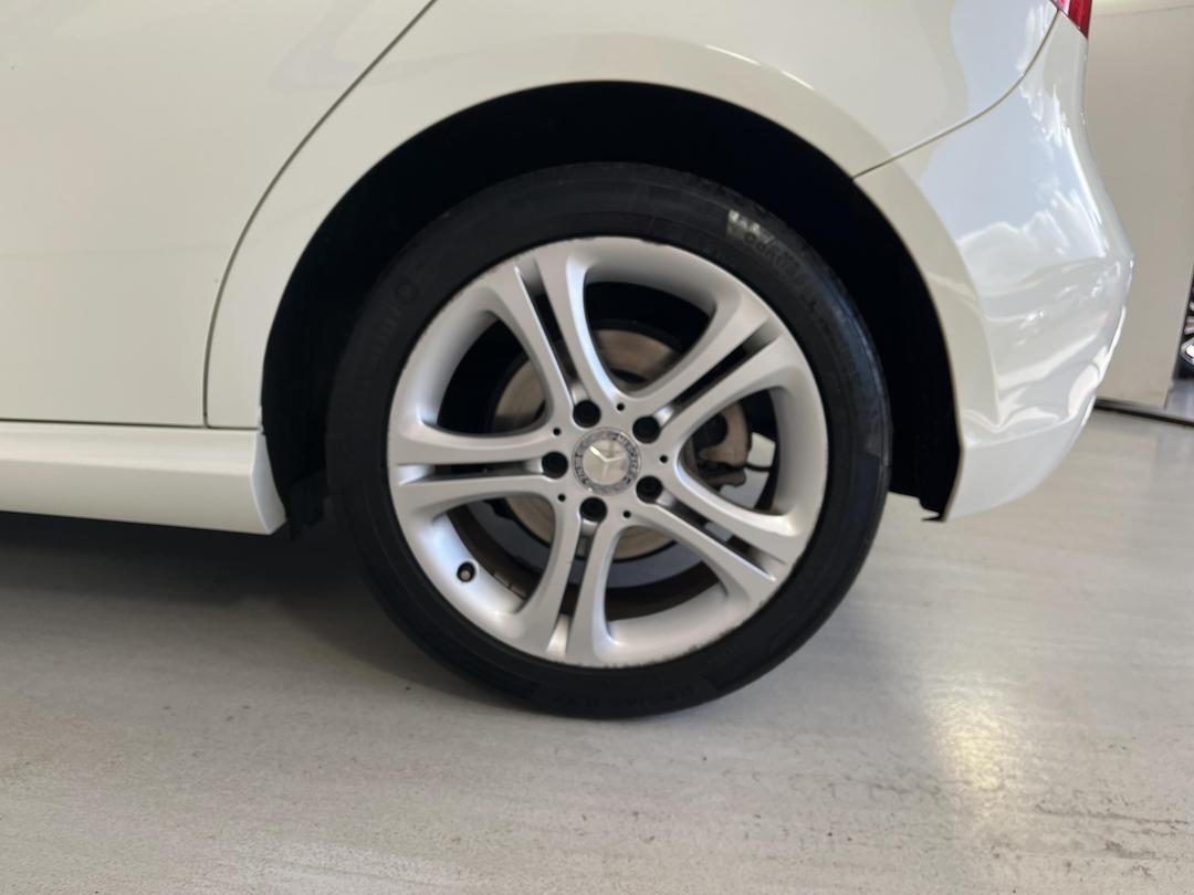 Photo '11' of Mercedes-Benz A180