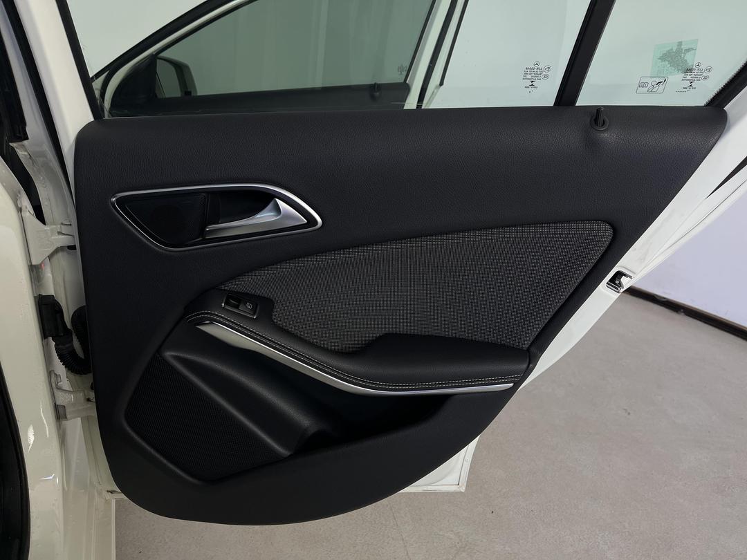 Photo '19' of Mercedes-Benz A180