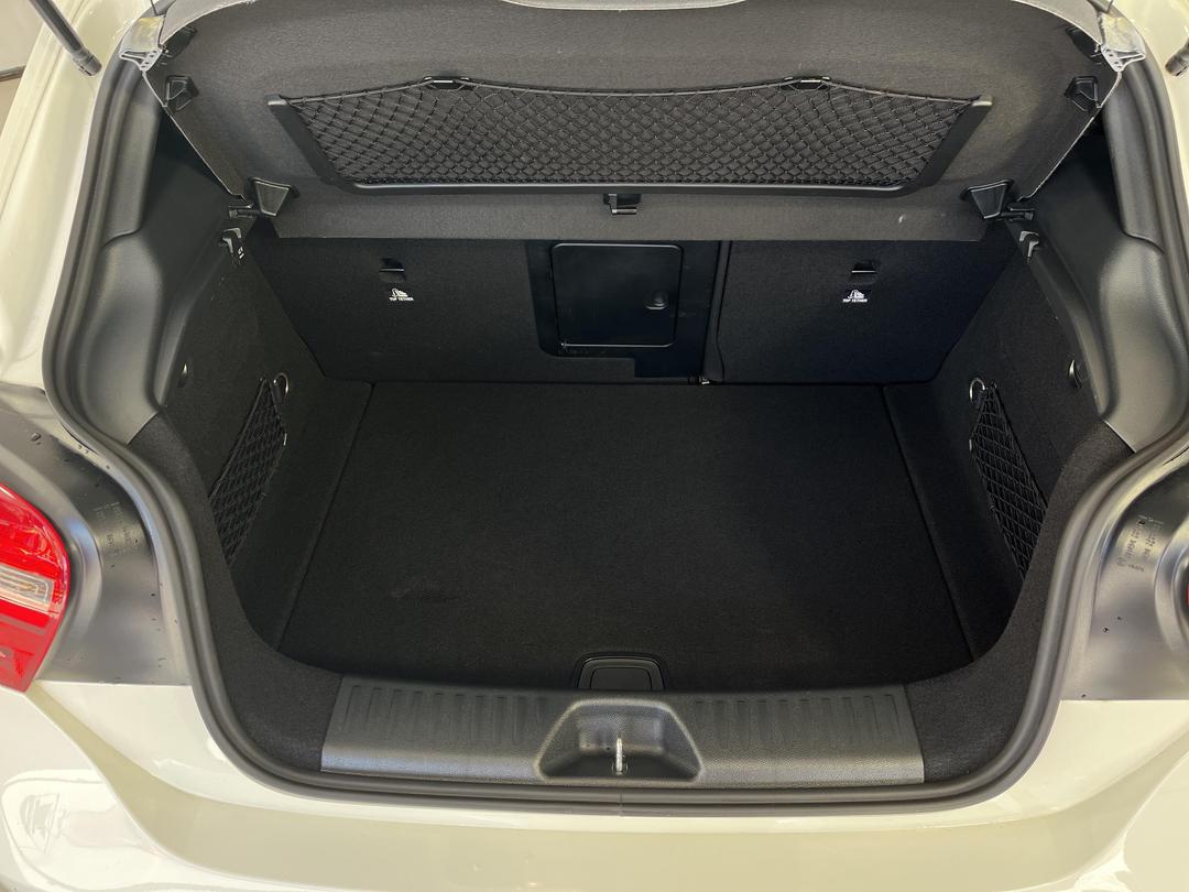 Photo '14' of Mercedes-Benz A180