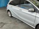 Thumbnail '2' of Mercedes-Benz B-Class B180