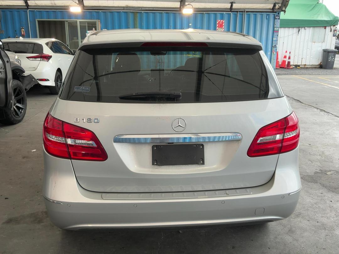 Photo '12' of Mercedes-Benz B-Class B180