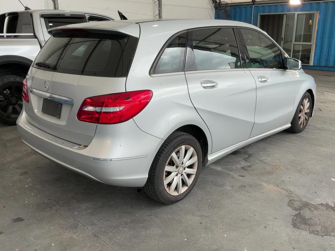 Photo '14' of Mercedes-Benz B-Class B180
