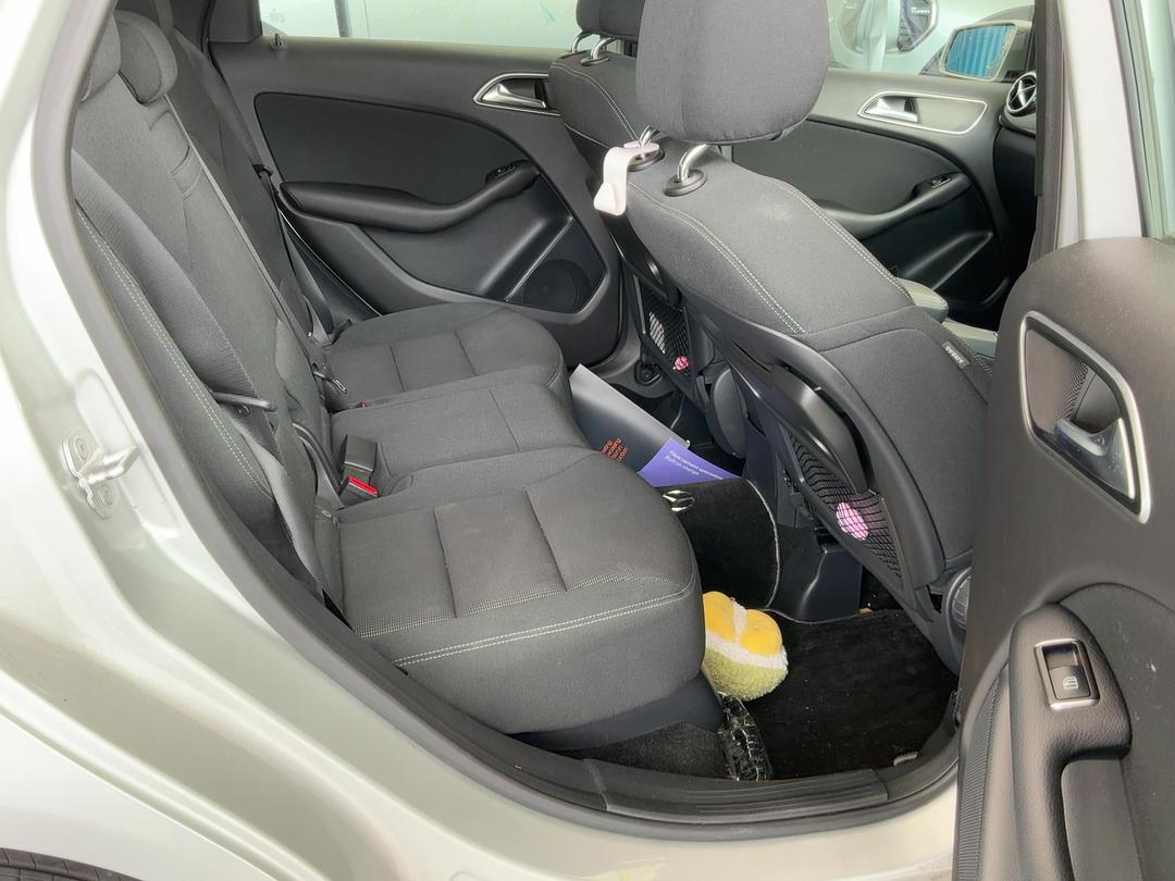 Photo '17' of Mercedes-Benz B-Class B180