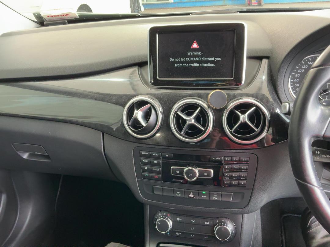 Photo '22' of Mercedes-Benz B-Class B180