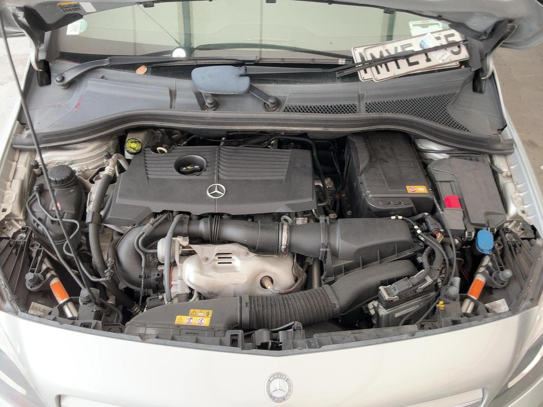 Photo '25' of Mercedes-Benz B-Class B180