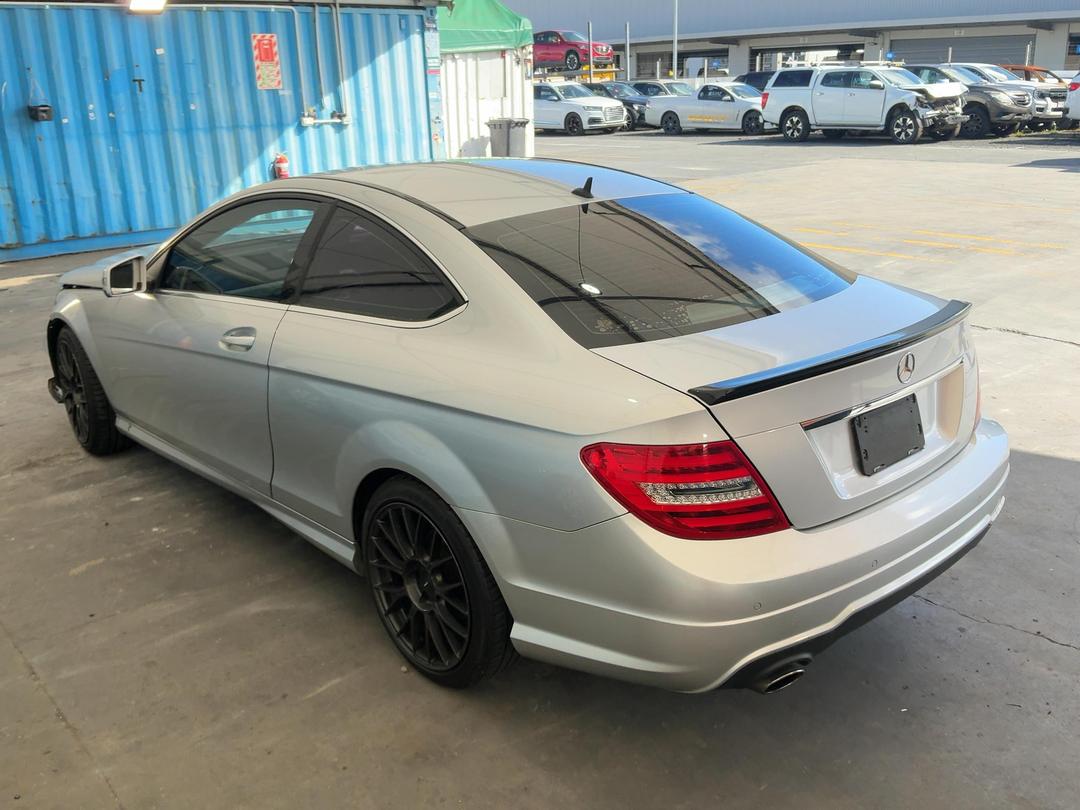 Photo '9' of Mercedes-Benz C-Class C180 Coupe Photo '9' of Mercedes-Benz C-Class C180 Coupe