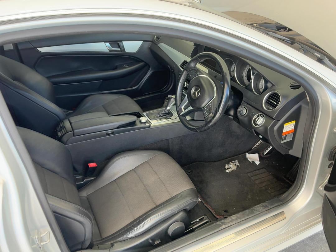 Photo '18' of Mercedes-Benz C-Class C180 Coupe Photo '18' of Mercedes-Benz C-Class C180 Coupe