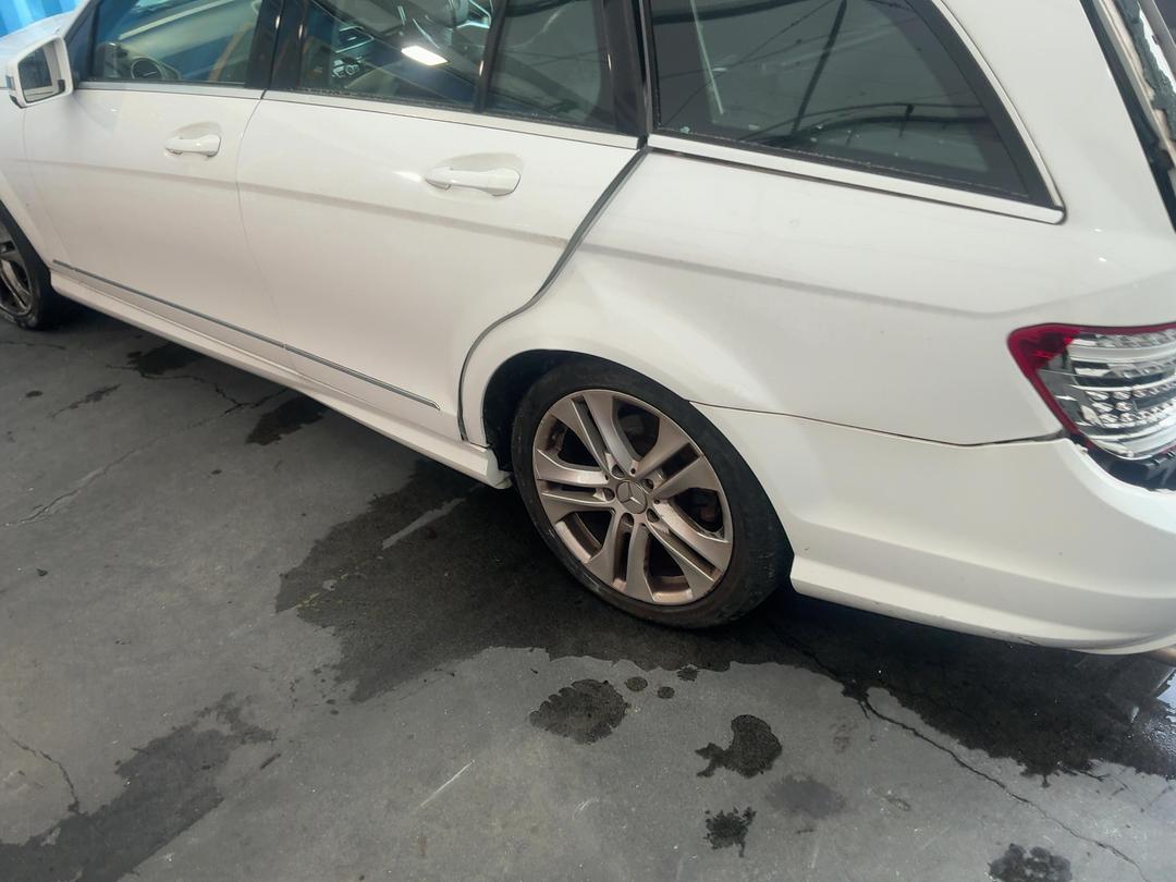 Photo '10' of Mercedes-Benz C-Class C180 Station Wagon