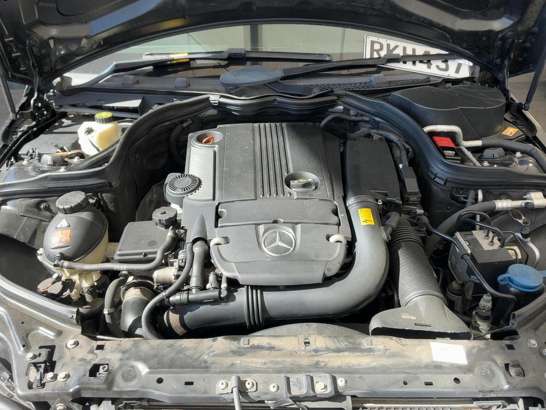 Photo '15' of Mercedes-Benz C180 Photo '15' of Mercedes-Benz C180