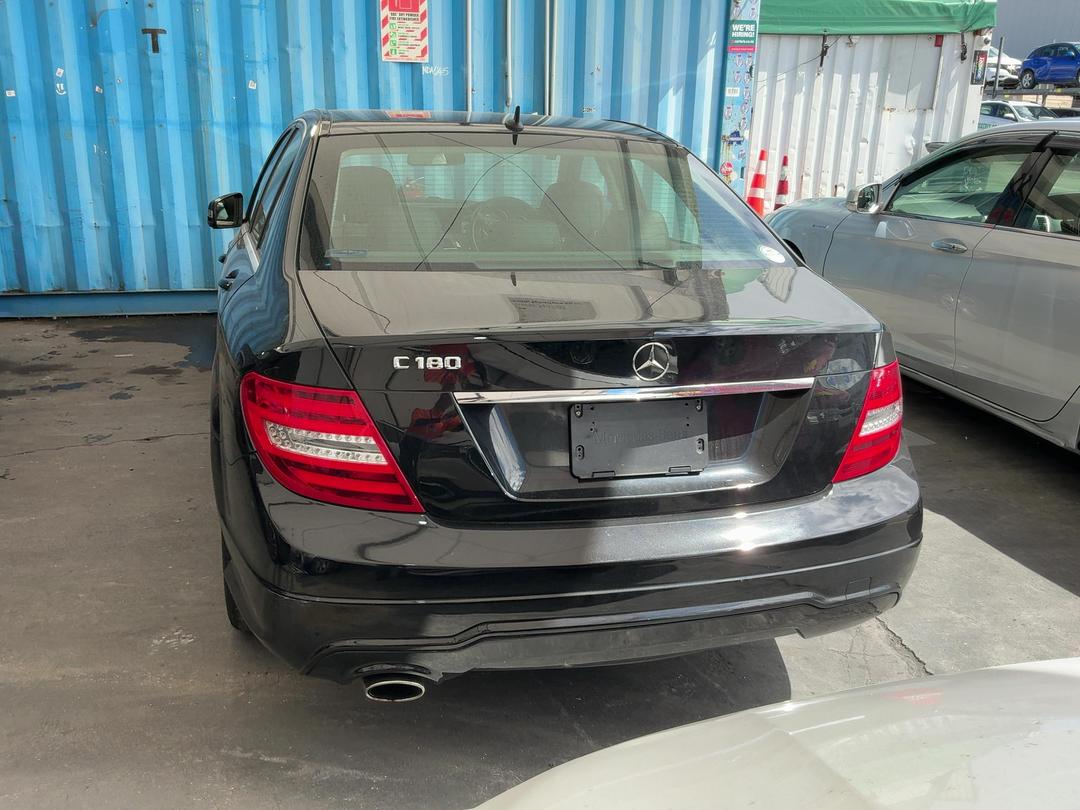 Photo '13' of Mercedes-Benz C180 Photo '13' of Mercedes-Benz C180