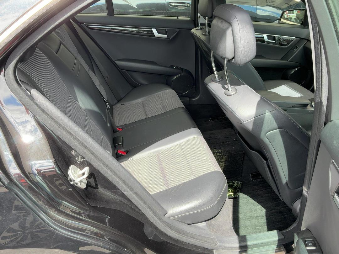 Photo '18' of Mercedes-Benz C180 Photo '18' of Mercedes-Benz C180