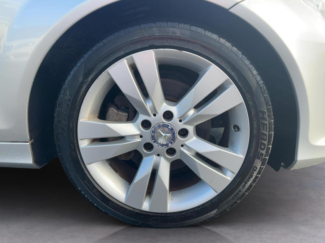 Photo '9' of Mercedes-Benz C200