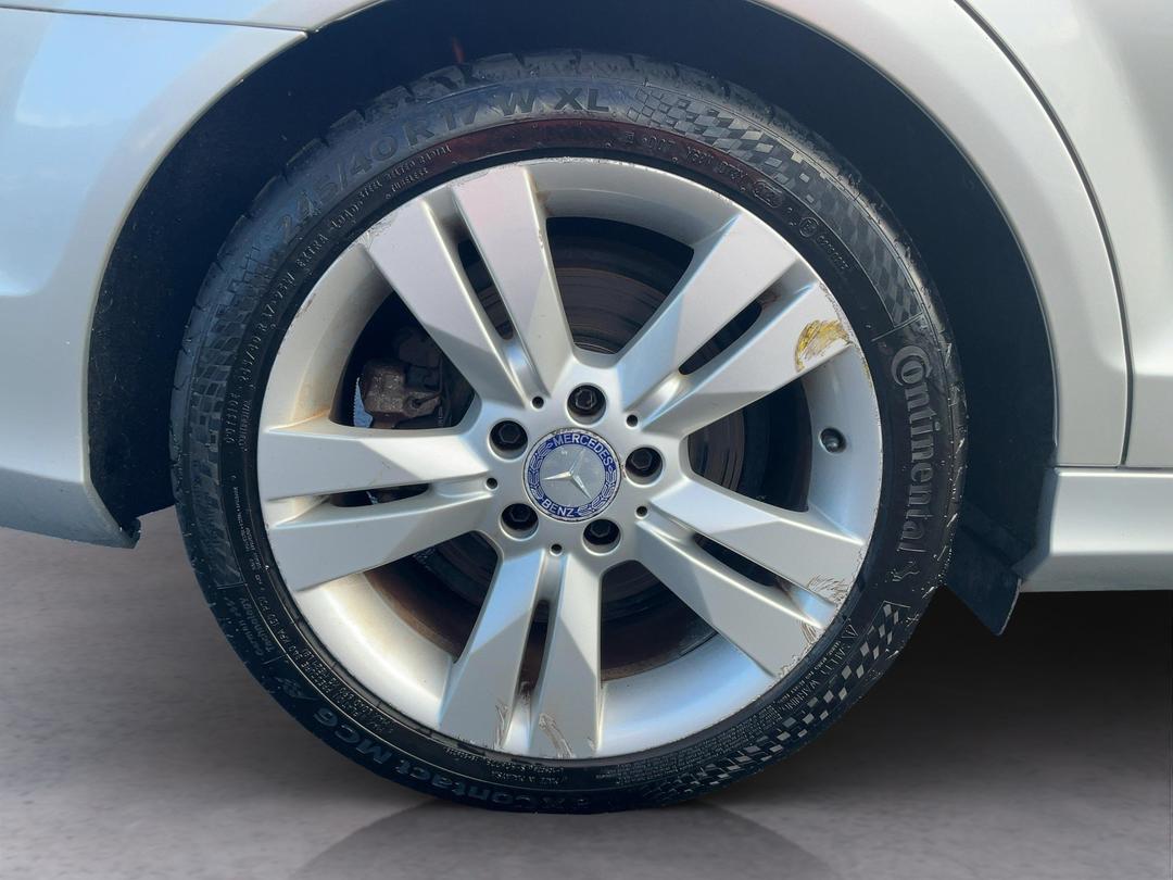 Photo '12' of Mercedes-Benz C200